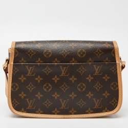 مملوكة مسبقًا Louis Vuitton Monogram Canvas Sologne Bag