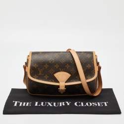 مملوكة مسبقًا Louis Vuitton Monogram Canvas Sologne Bag