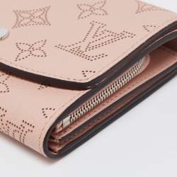 Pre Owned Louis Vuitton Magnolia Mahina Leather Iris Compact Wallet