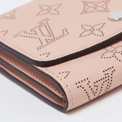 Pre Owned Louis Vuitton Magnolia Mahina Leather Iris Compact Wallet