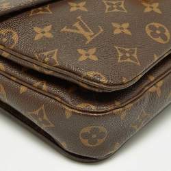 Pre Owned Louis Vuitton Monogram Canvas Pochette Metis Bag
