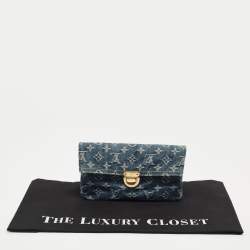 Pre Owned Louis Vuitton Blue Monogram Denim Pochette Clutch