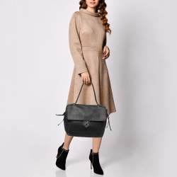 Pre Owned Louis Vuitton Black Leather Lockme MM Bag