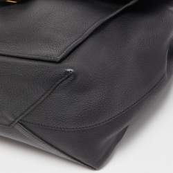 Pre Owned Louis Vuitton Black Leather Lockme MM Bag