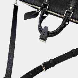 مملوكة مسبقًا Louis Vuitton Taiga Bandouliere Keepall 50 M33400