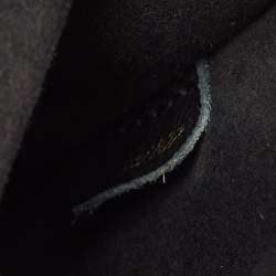 مملوكة مسبقًا Louis Vuitton Black Monogram Canvas Victoire Bag