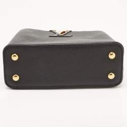 Pre Owned Louis Vuitton Black Leather Mini Capucines Bag