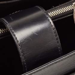 مملوكة مسبقًا Louis Vuitton Black Epi Leather Kleber MM Bag