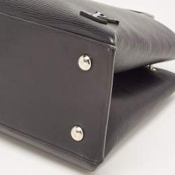 مملوكة مسبقًا Louis Vuitton Black Epi Leather Kleber MM Bag