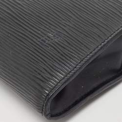 Pre Owned Louis Vuitton Black Epi Leather Pochette Accessoires Bag