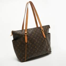 مملوكة مسبقًا Louis Vuitton Monogram Canvas Totally MM Bag