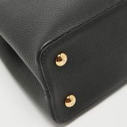 Pre Owned Louis Vuitton Black/Beige Leather and Python Capucines MM Bag