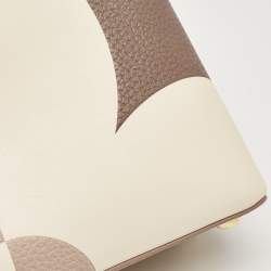 مملوكة مسبقًا Louis Vuitton Galet/Creme Monogram Flower Taurillon Leather Capucines BB Bag