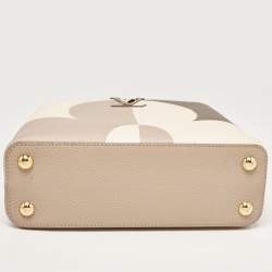 مملوكة مسبقًا Louis Vuitton Galet/Creme Monogram Flower Taurillon Leather Capucines BB Bag
