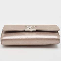 Louis Vuitton Metallic Pink Iridescent Leather Chain Louise Clutch