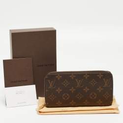 Louis Vuitton Monogram Canvas Zippy Wallet