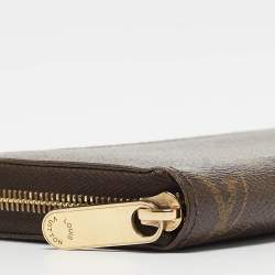 Louis Vuitton Monogram Canvas Zippy Wallet