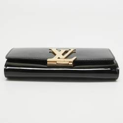 مملوكة مسبقًا Louis Vuitton Black Vernis Louise Clutch