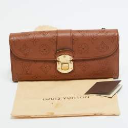 مملوكة مسبقًا Louis Vuitton Cognac Monogram Mahina Leather Amelia Wallet
