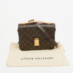 Pre Owned Louis Vuitton Monogram Canvas Pochette Metis Bag