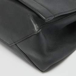 Pre Owned Louis Vuitton Black Leather Lockme II Bag