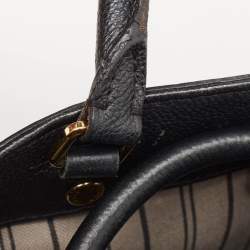 مملوكة مسبقًا حقيبة لوي فيتون مونتين جلد إمبرينت أسود مونوغرامي