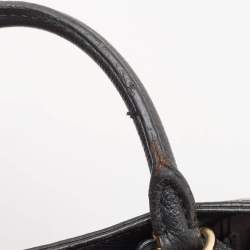 �مملوكة مسبقًا حقيبة لوي فيتون مونتين جلد إمبرينت أسود مونوغرامي