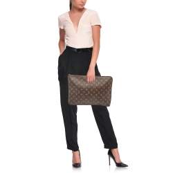 Pre Owned Louis Vuitton Monogram Canvas Etui Voyage GM Pouch