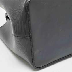 مملوكة مسبقًا Louis Vuitton Black Epi Leather NeoNoe MM Bag