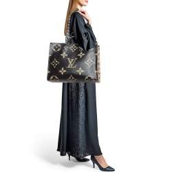 Pre Owned Louis Vuitton Black Monogram Giant Jungle Canvas Onthego GM Bag