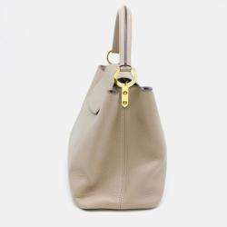 Louis Vuitton Beige Leather MM Capucines Top Handle Bag