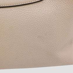 Louis Vuitton Beige Leather MM Capucines Top Handle Bag