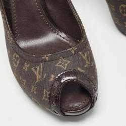 مملوكة مسبقًا Louis Vuitton Brown Monogram Canvas Peep Toe Pumps Size 35.5