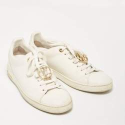 Pre Owned Louis Vuitton White Leather V Logo Lace Up Sneakers Size 36