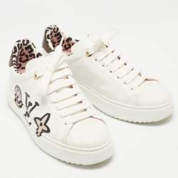 �مملوكة مسبقًا Louis Vuitton White Leather Graffiti Logo Low Top Sneakers Size 38.5