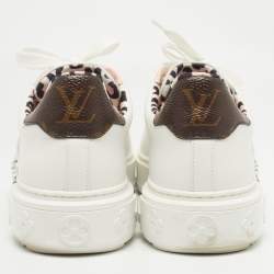 مملوكة مسبقًا Louis Vuitton White Leather Graffiti Logo Low Top Sneakers Size 38.5