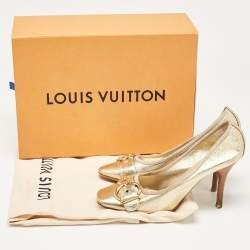 Louis Vuitton Gold Leather Square Toe Buckle Pumps Size 37