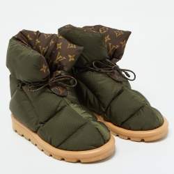 مملوكة مسبقًا Louis Vuitton Olive Green Fabric Pillow Comfort Ankle Boots Size 36