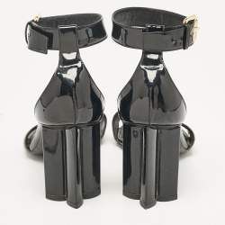 مملوكة مسبقًا Louis Vuitton Black Patent Leather and Monogram Canvas Silhouette Sandals Size 38.5