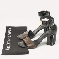 مملوكة مسبقًا Louis Vuitton Black Patent Leather and Monogram Canvas Silhouette Sandals Size 38.5