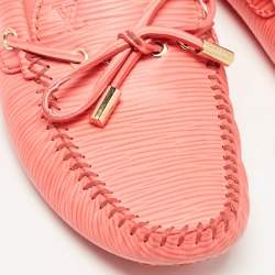 مملوكة مسبقًا Louis Vuitton Orange Epi Leather Bow Slip On Loafers Size 37