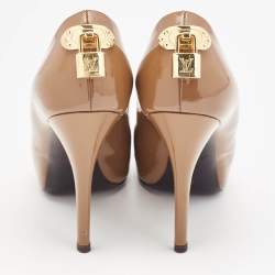 مملوكة مسبقًا Louis Vuitton Brown Patent Leather Oh Really! Peep Toe Pumps Size 36