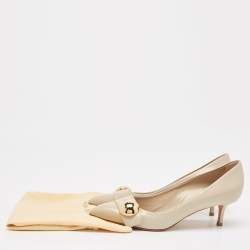 Pre Owned Louis Vuitton Grey Leather Pointed Toe Pumps Size 38