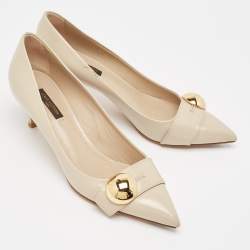 Pre Owned Louis Vuitton Grey Leather Pointed Toe Pumps Size 38