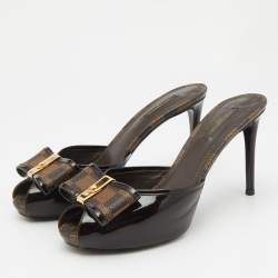 Pre Owned Louis Vuitton Brown Patent Leather and Damier Ebene Bow Slide Sandals Size 39