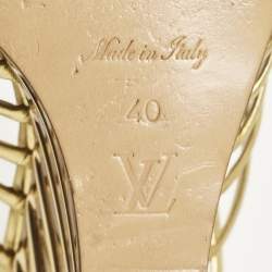 مملوكة مسبقًا Louis Vuitton Gold Leather Strappy Wedge Sandals Size 40