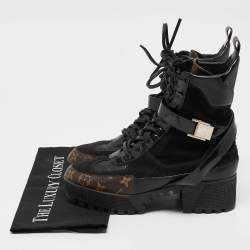 Pre Owned Louis Vuitton Black/Brown Suede And Monogram Leather Laureate Platform Desert Ankle Boots Size 39
