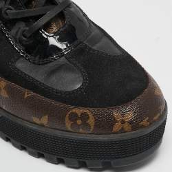 Pre Owned Louis Vuitton Black/Brown Suede And Monogram Leather Laureate Platform Desert Ankle Boots Size 39