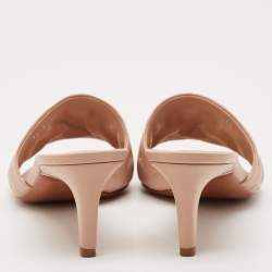 مملوكة مسبقًا Louis Vuitton Beige Monogram Embossed Leather Revival Slide Sandals Size 40