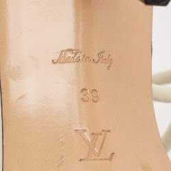 Louis Vuitton Cream Leather Ankle Strap Sandals Size 39